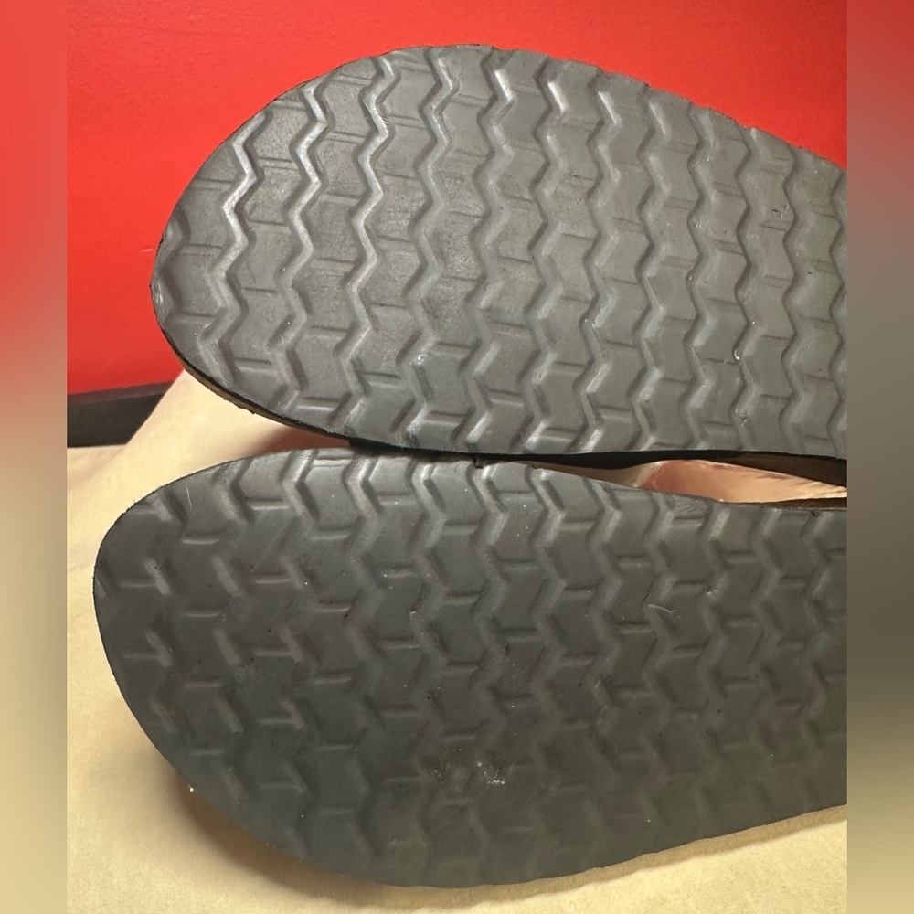 SO Brand Slip On Cork Bed Sandals Black Faux Suede Adj Buckle Women’s Size Large - Picture 11 of 13